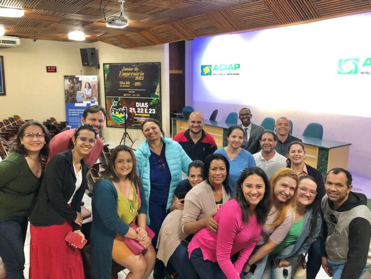 Piso da enfermagem: em assembleia, servidores pedem que plano de carreira não seja retirado