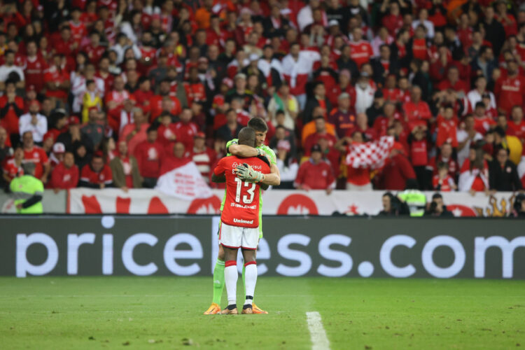 Como virada contra o River Plate  impulsiona ano quase perdido pelo Inter