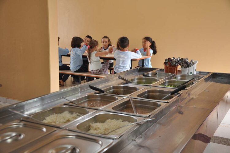 Prefeitura de Planaltina do Paraná  amplia refeitório do CMEI Balão Mágico