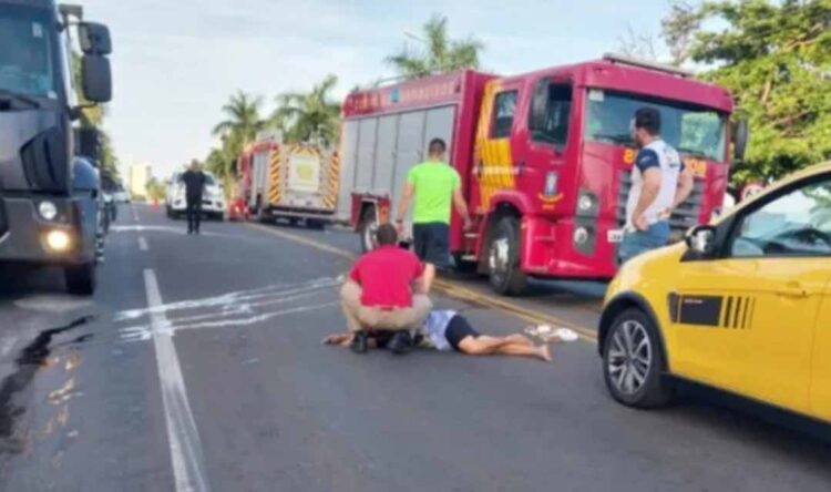 Idosa fica ferida após acidente na Avenida Heitor Alencar Furtado, em Paranavaí