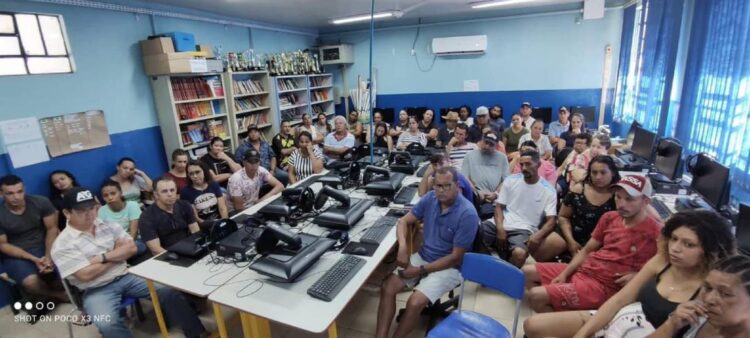 Prefeito anuncia 24 casas a fundo perdido em Santa Esmeralda