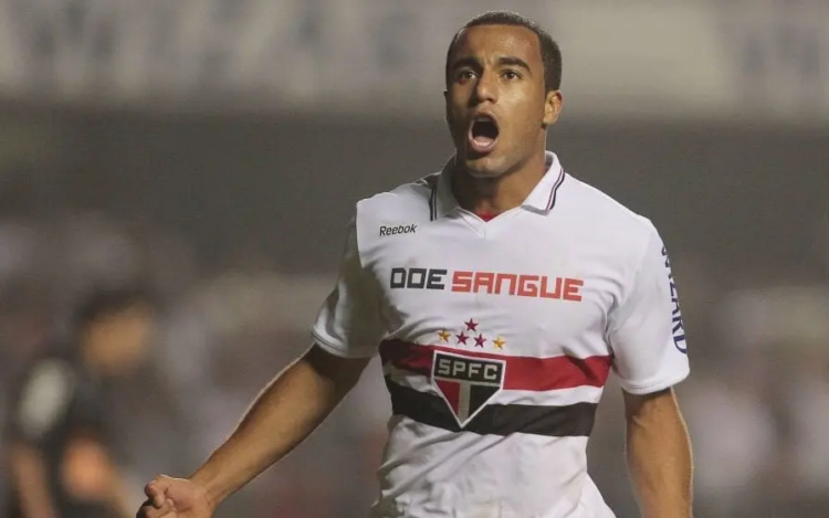 São Paulo acerta com Lucas e jogador  vai assinar contrato até dezembro