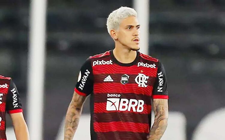 Pedro pode pedir rescisão e ainda ter direito a multa, diz lei