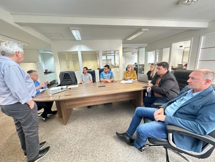 Município discute Plano de cargos, carreiras e salários para servidores municipais