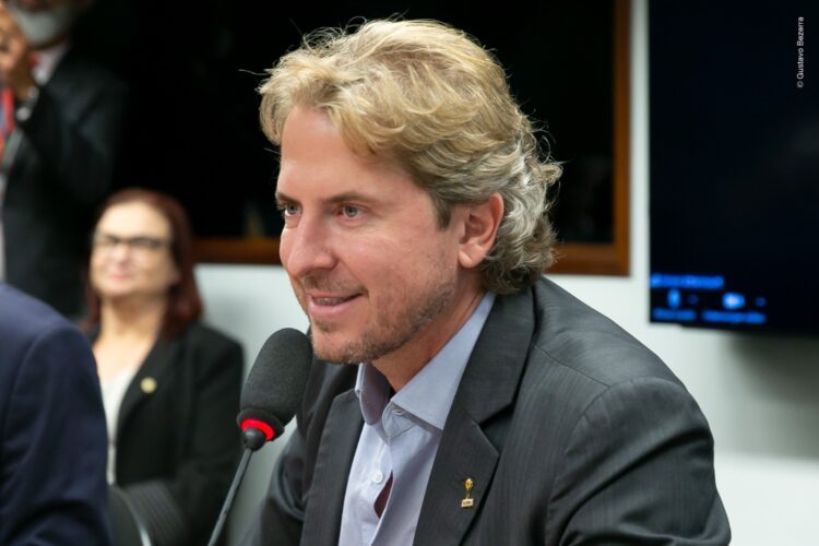 Zeca Dirceu apresentará políticas do Governo Federal para a região