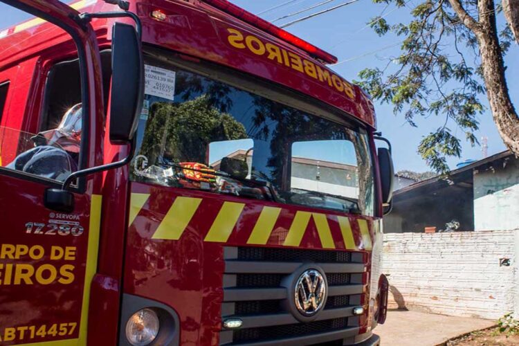 Motociclista fica ferido depois de colidir com outro veículo, em Paranavaí