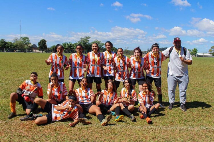 Fase regional do Bom de Bola define campeões no futebol masculino e feminino; confira