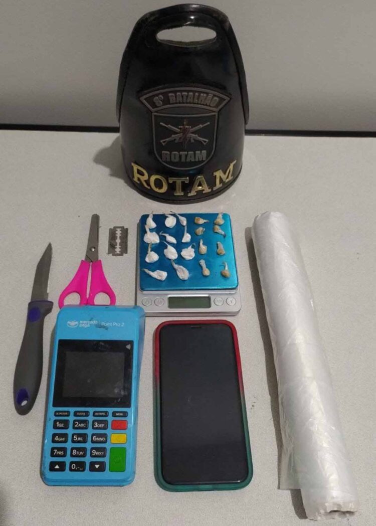 PM prende mulher por tráfico de drogas no Jardim Simone