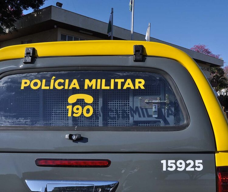 Armado com faca, homem é preso após ameaçar idoso no Centro de Paranavaí