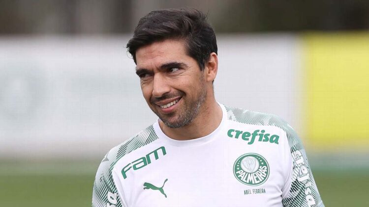 Abel Ferreira fala dos desafios para fazer o Palmeiras evoluir