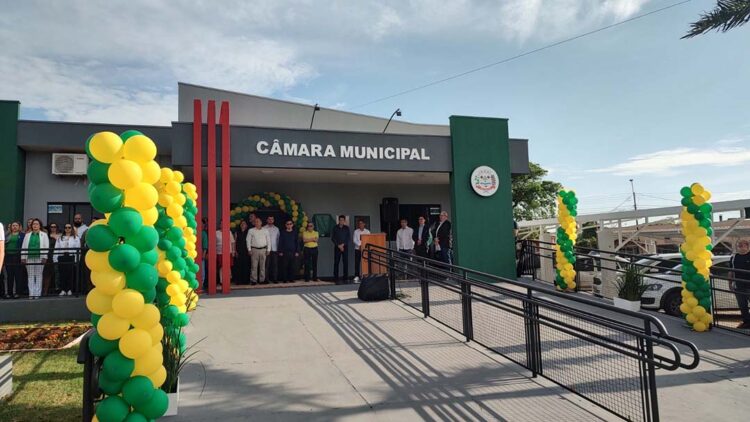 Câmara Municipal é reinaugurada em Nova Londrina