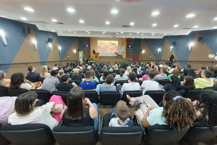 Concurso premia trabalhos de estudantes e professores sobre educação fiscal