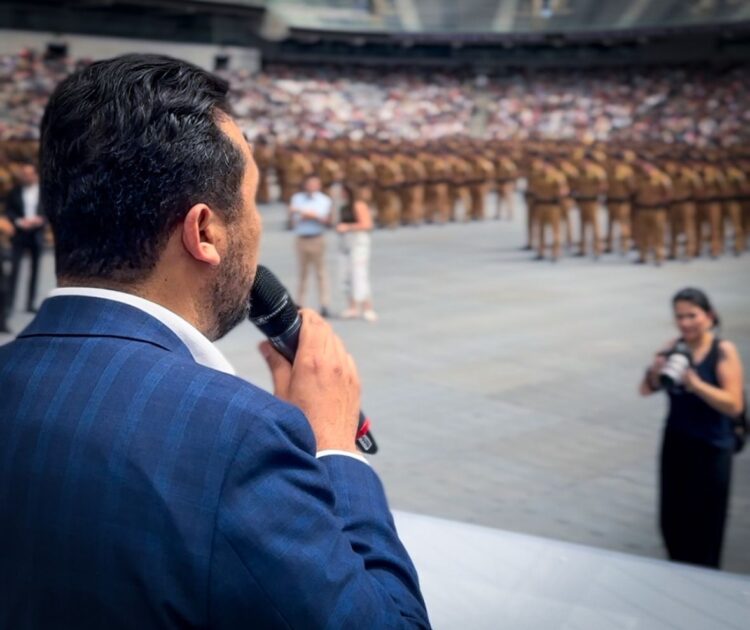 Deputado Adriano José representa Assembleia  na cerimônia formatura de novos soldados