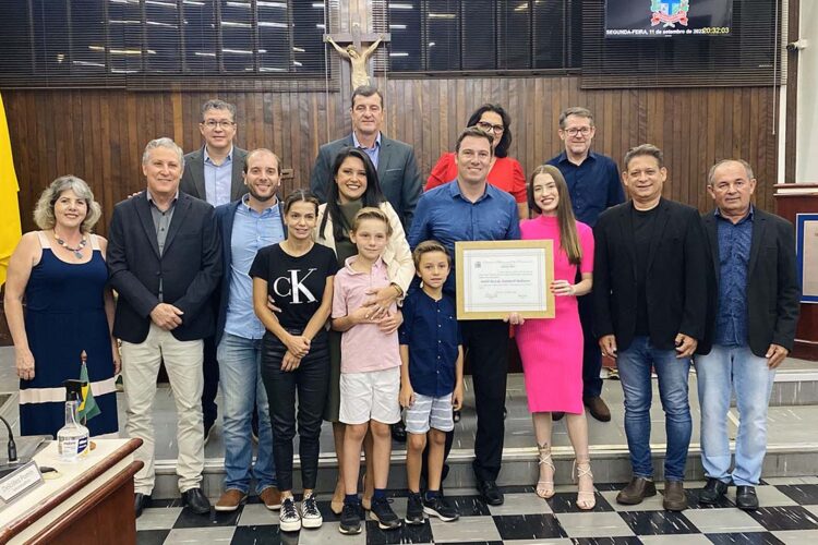 Câmara presta homenagem ao neurocirurgião André Malheiros
