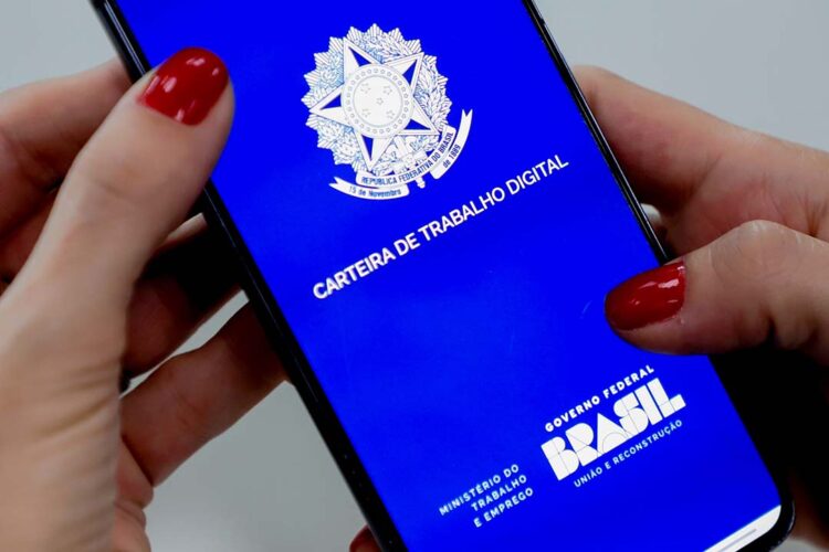 Mais vagas e digitalização: Paraná é o 1º do País a implantar projeto de modernização do Sine