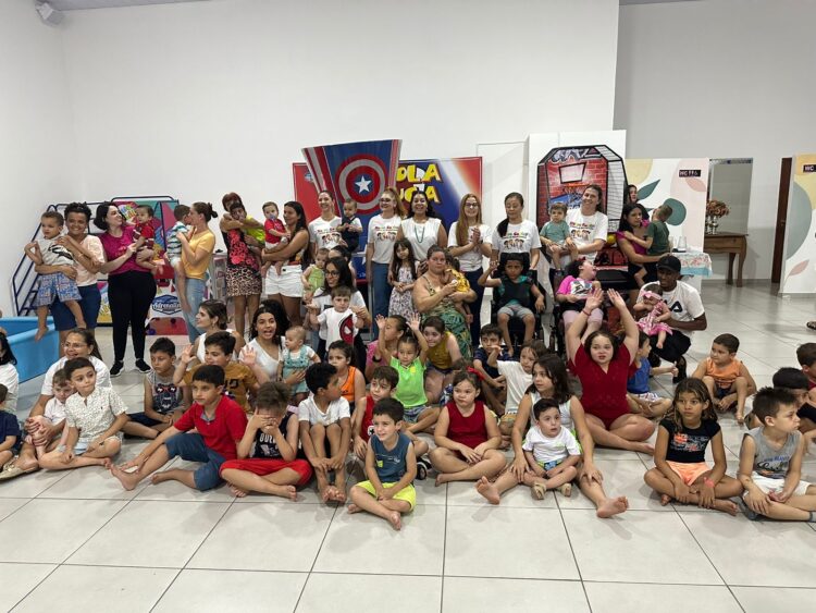 Evento recreativo reúne 80 crianças especiais em Paranavaí