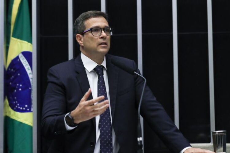 Déficit fiscal dos EUA é ponto de atenção, diz Campos Neto