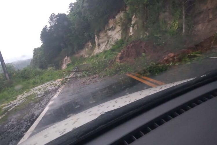 Chuvas fortes exigem cautela do condutor nas rodovias