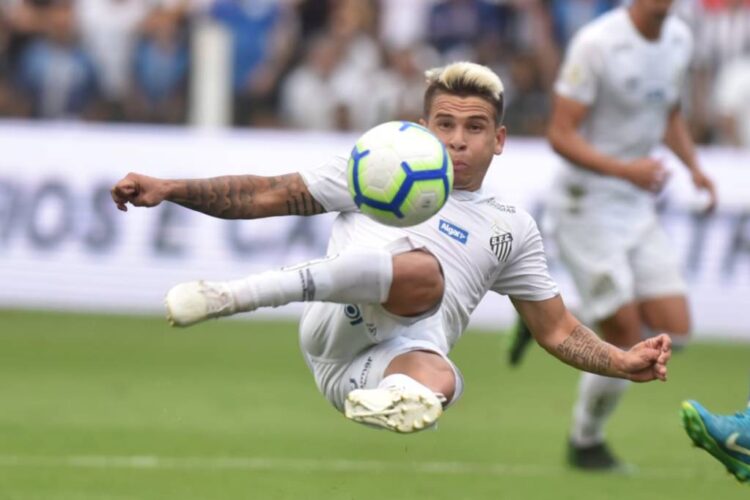 Jogadores do Corinthians dizem que Soteldo pediu desculpas após pênalti