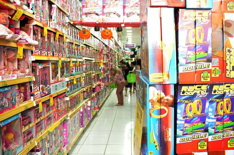 Comércio de Paranavaí registra queda nas vendas anteriores ao Dia das Crianças
