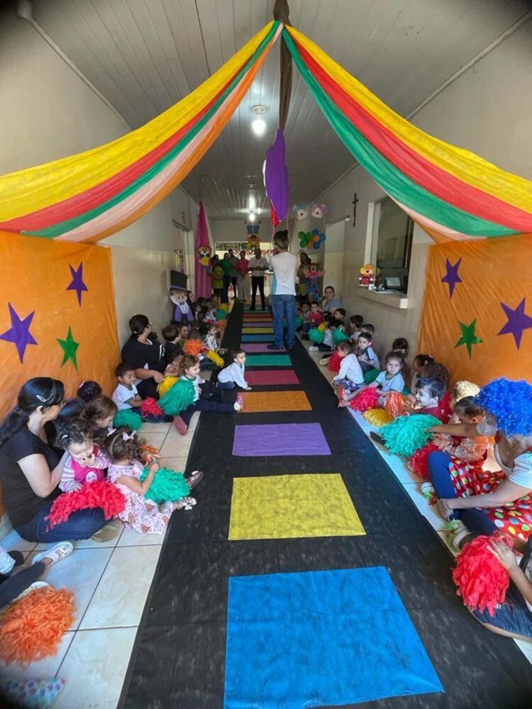 Secretaria de Educação promove atividades em comemoração ao Dia das Crianças