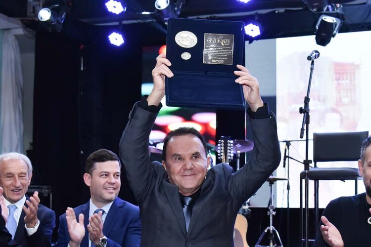 Paranavaí homenageia o empresário Mouhammed Soumaille