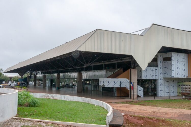 Prefeitura responde questionamentos sobre  reforma do terminal rodoviário de Paranavaí