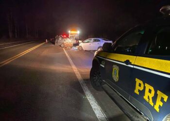 Homem morre e jovem fica gravemente ferido em acidente na BR-376