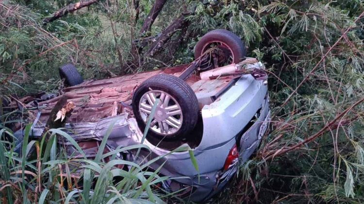 Criança de dois anos morre e duas pessoas ficam feridas em acidente na PR-082