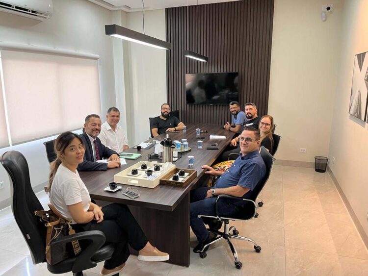 Primeira reunião da diretoria para definição  de estratégias do Centro de Apoio ao Autismo