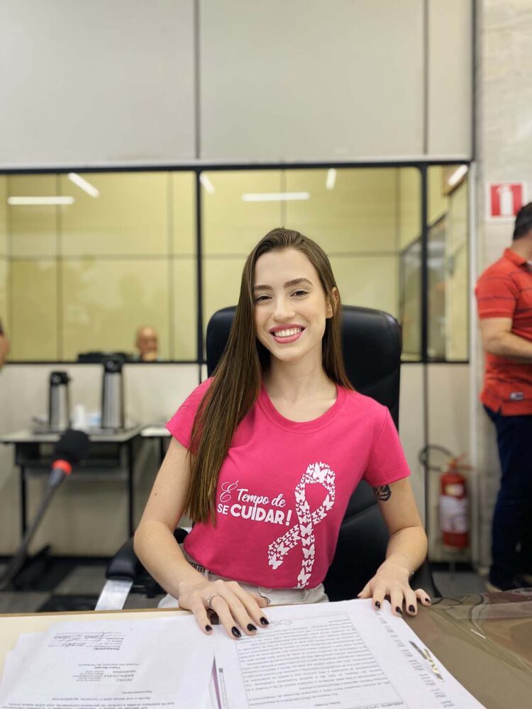 Projeto incentiva doação de cabelos para pessoas em tratamento de câncer