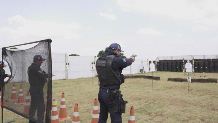 Guarda Municipal passa por treinamento de tiros
