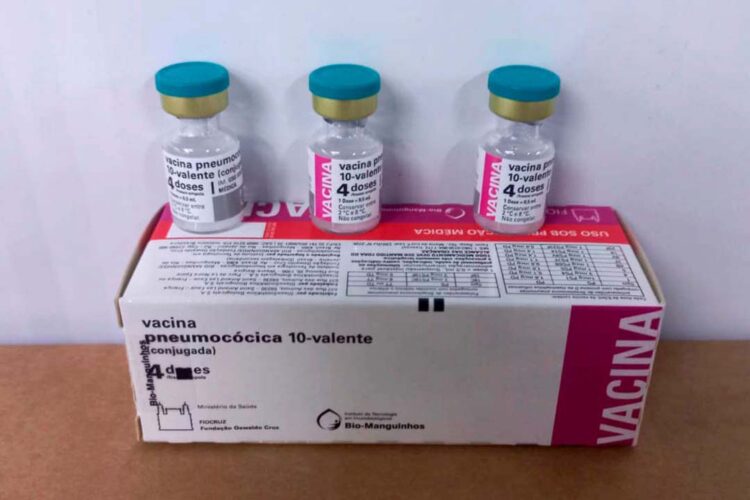 Saúde reforça importância da vacinação contra a doença