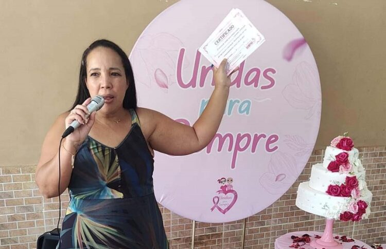 Venci o câncer de mama e hoje ajudo outros pacientes