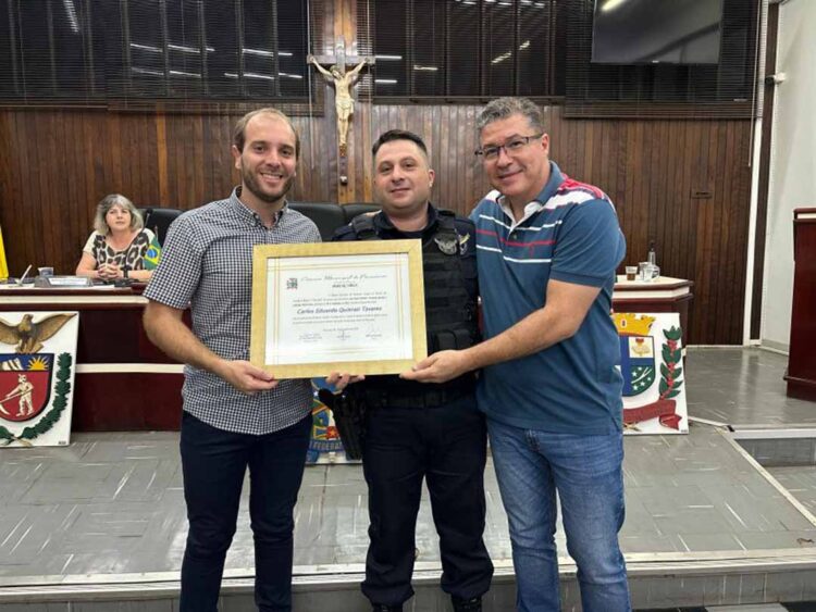 Guarda Municipal Tavares recebe homenagem do Legislativo