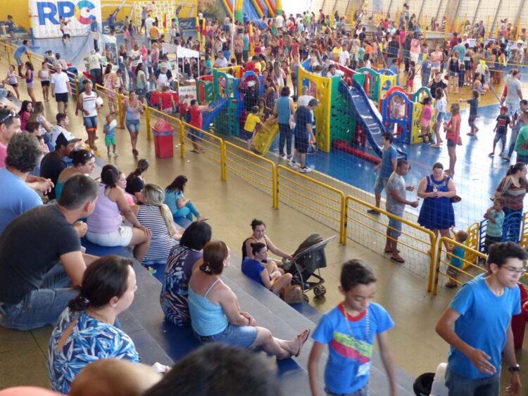 Sesc Paranavaí comemora Dia das Crianças com atividades gratuitas na Praça dos Pioneiros