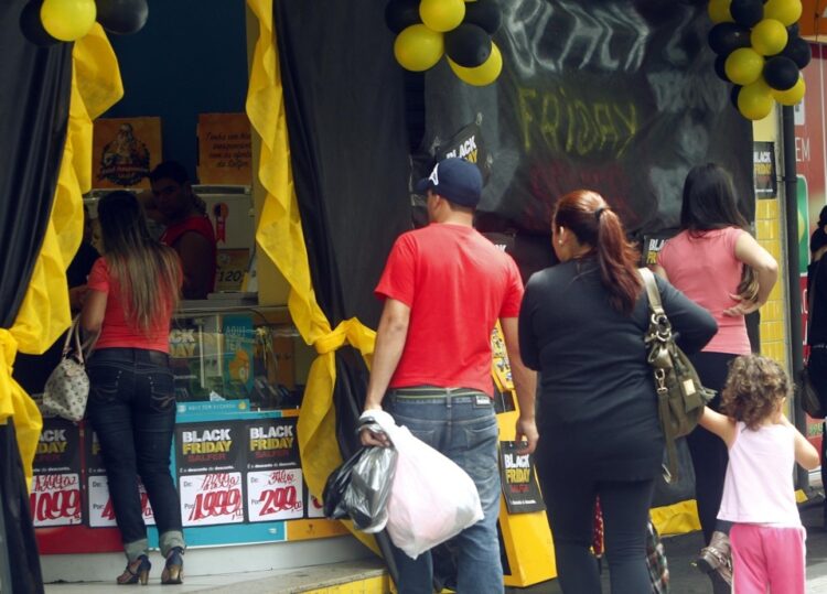 Especialista em Direito do Consumidor dá dicas  para aproveitar a Black Friday e evitar prejuízos