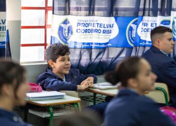 Educação abre consulta para comunidade  escolar decidir sobre modelo cívico-militar