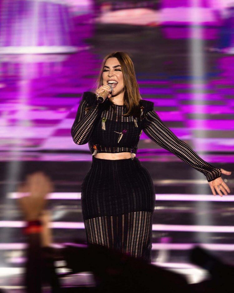 Show da cantora Naiara Azevedo marca o segundo dia da ExpoLoanda