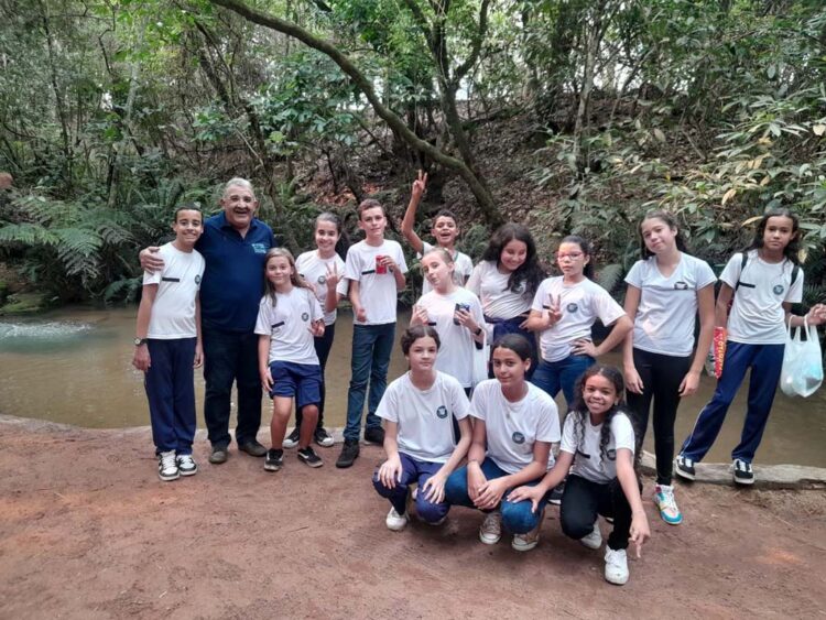 Pontos turísticos de Nova Londrina são transformados sala de aula para alunos da rede estadual