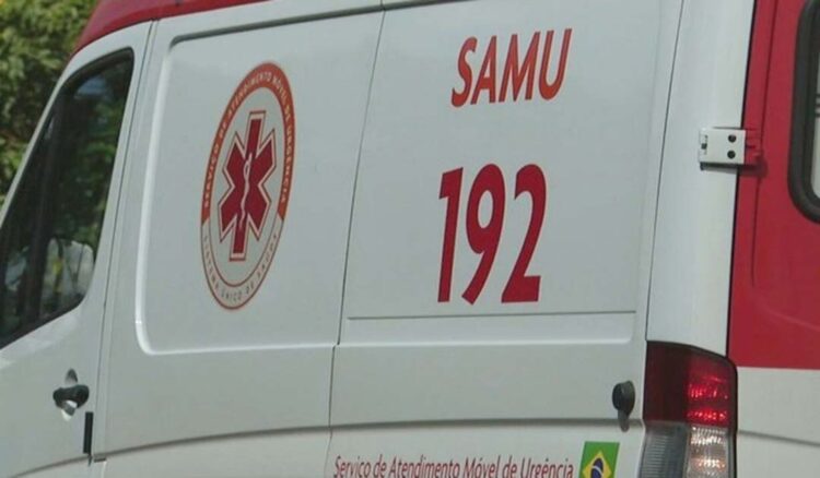 Homem sofre mal súbito e morre dentro de veículo
