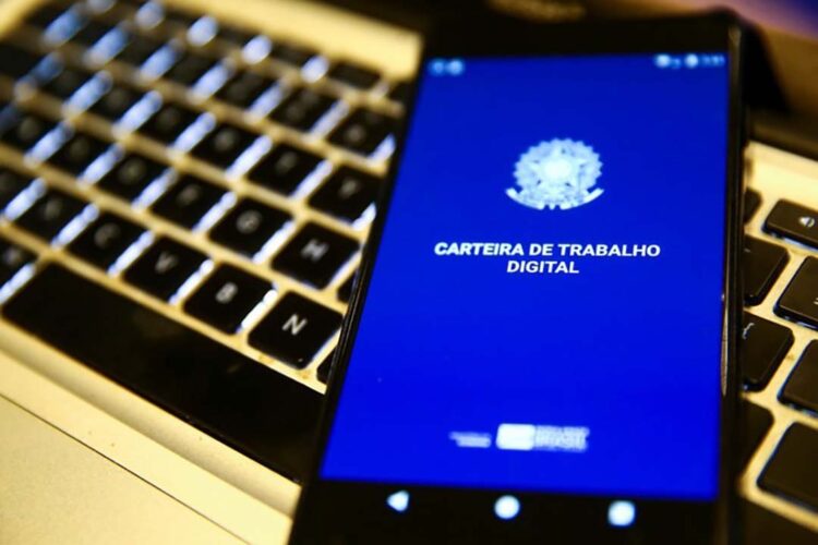 Paraná tem saldo de 14,9 mil empregos  formais em outubro de 2023