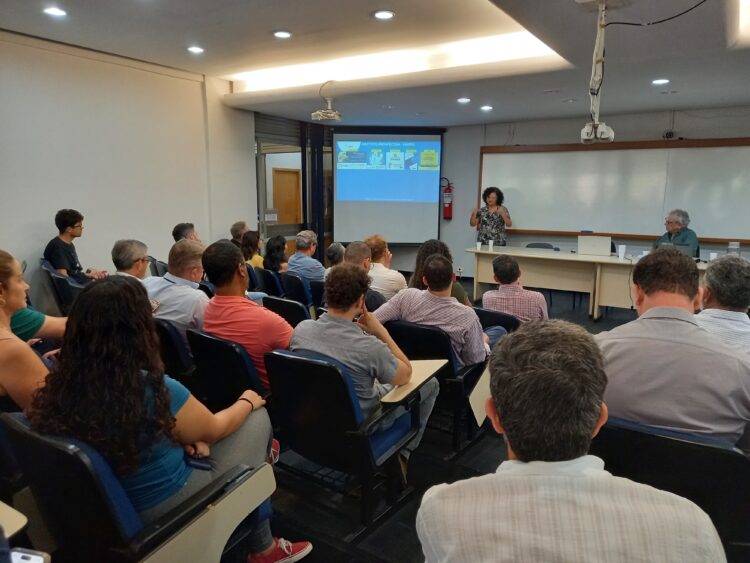 Evento debate cidades inteligentes na UEM