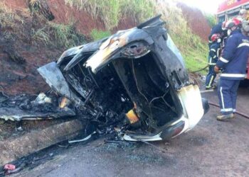 Três moradores de Cianorte morrem carbonizados em acidente na PR-158