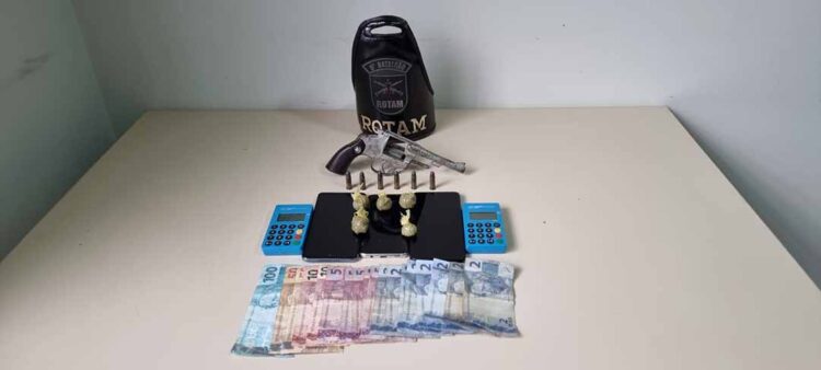 Operação conjunta da Polícia Militar e a Polícia Civil prende dezessete pessoas