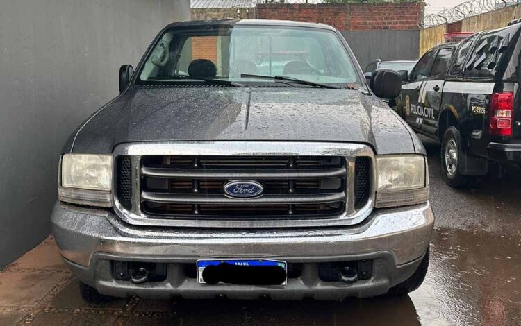 Veículo roubado em Santa Catarina é recuperado pela Polícia Militar em Paranavaí