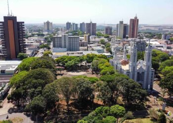 Oito em cada 10 cidades do Paraná tiveram saldo positivo na geração de empregos em 2023