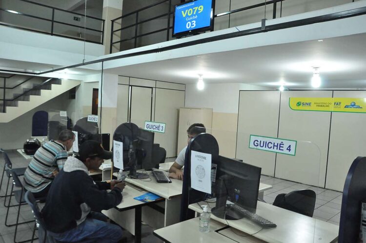 Agência do Trabalhador entra em férias coletivas a partir do dia 26