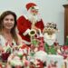 Bem-vindos ao Natal: na casa de Marcia Brinholi, o Bom Velhinho recebe os visitantes de braços abertos