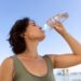 Dicas para manter a hidratação e a saúde em dia durante o verão